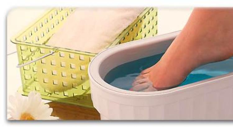 Ванночки для ног: эффективные рецепты Ванночки для ног с водкой